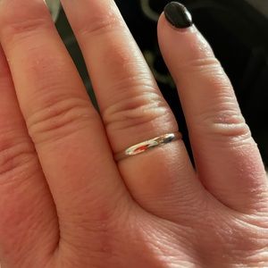 Women’s Sterling Silver Band Ring